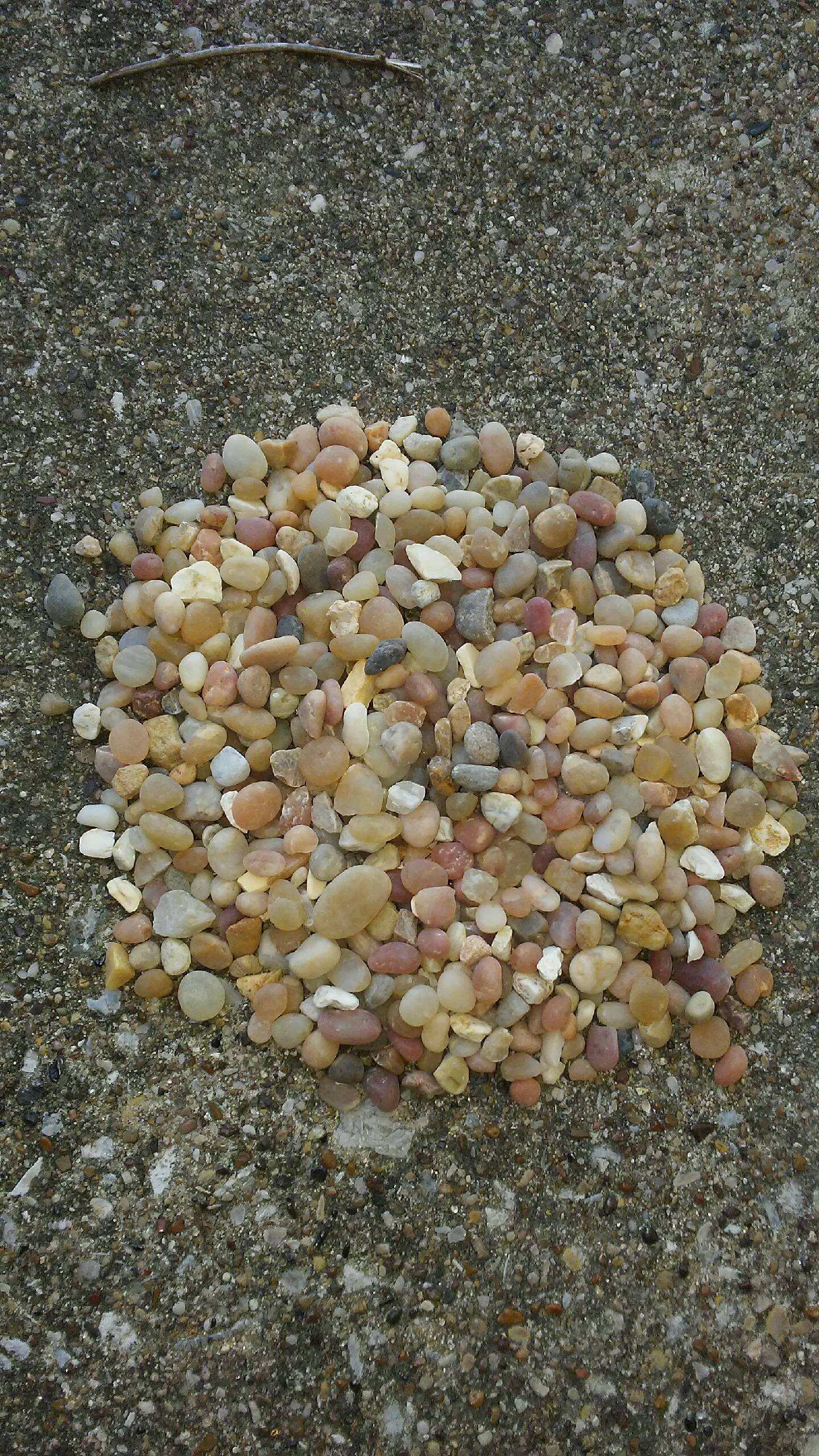 Coral-Sea-Pebbles-Size-3-eights